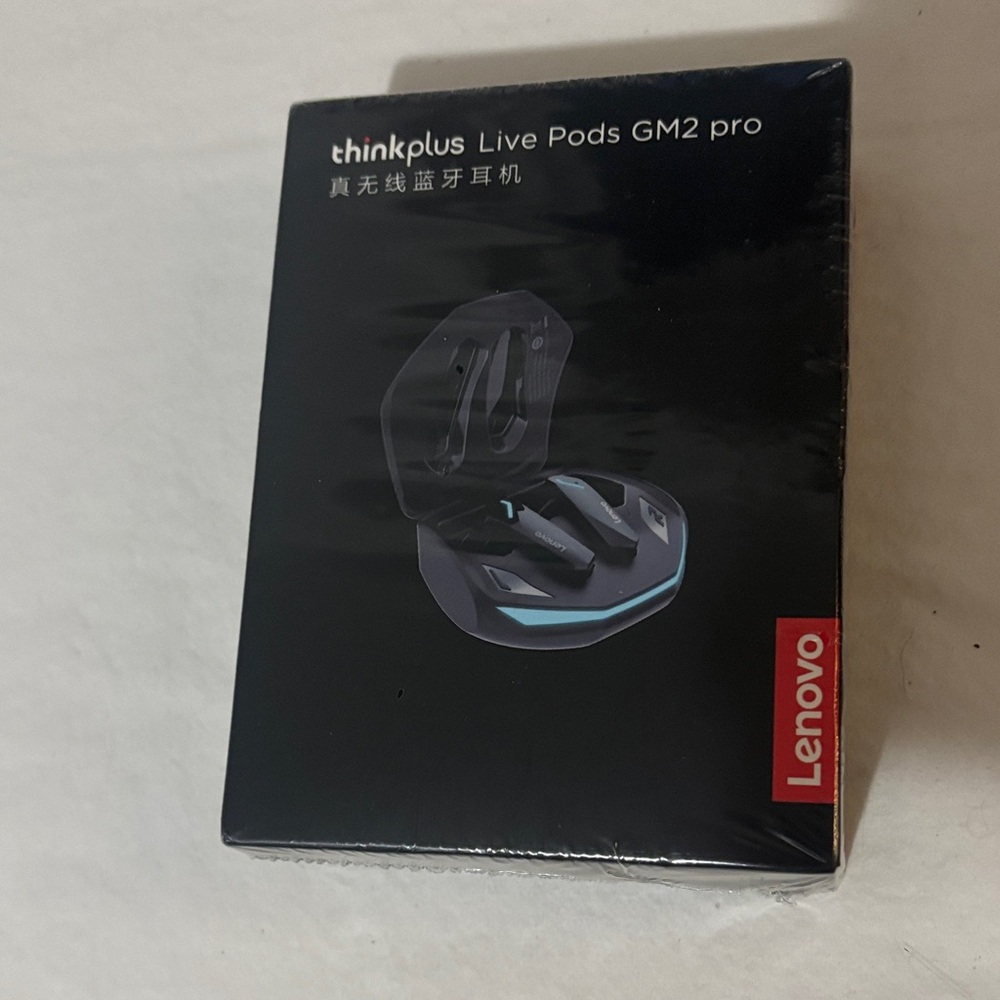 NWT - Lenovo Gaming Earbuds